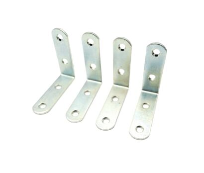 Kątownik meblowy montażowy 50 × 50 × 15 mm, stal ocynk biały.